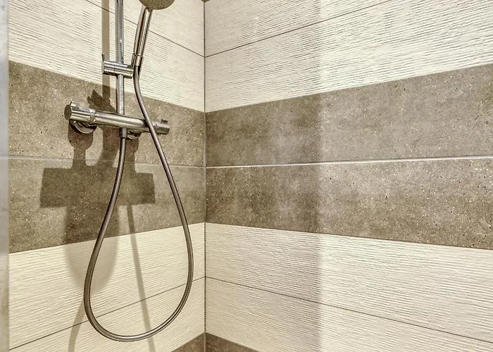 Le Maquens - Parking Gratuit - Wifi - Netflix Apartment